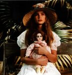 Pin on Brooke Shields Photos (05/31/1965-)